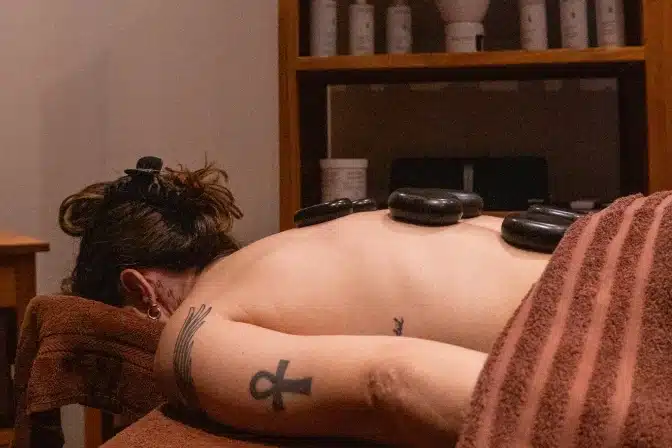 Massage dos - Le Vieux Cep